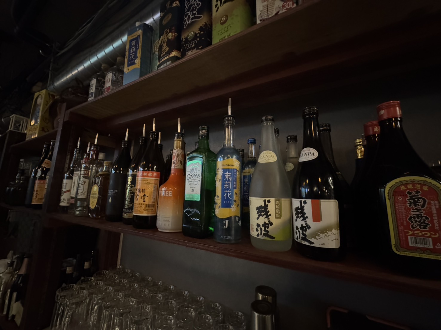 BAR CONCONのボトル棚